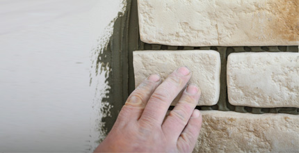 Installation de brique décorative